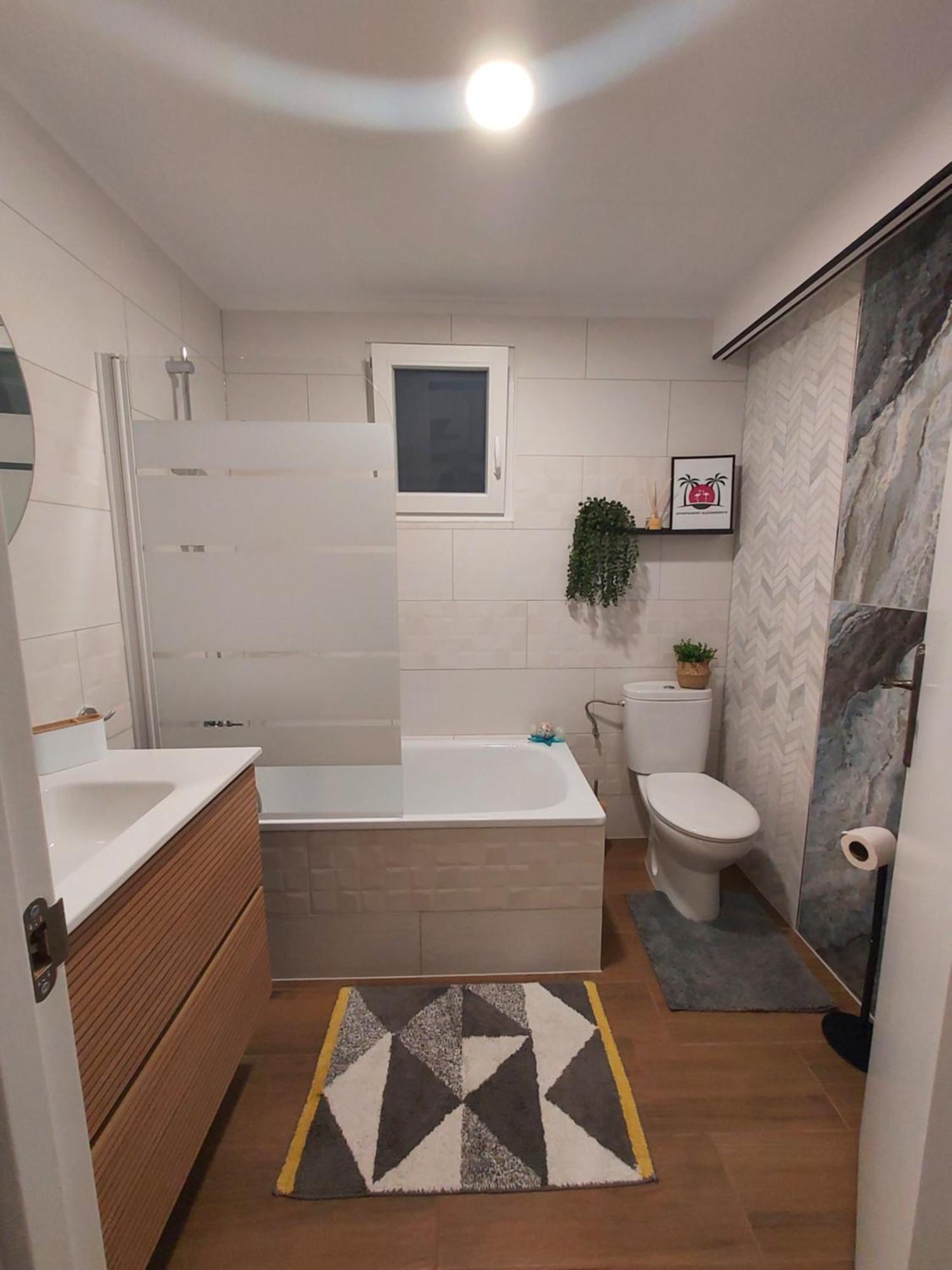 Apartament Alexandro'S Apartment Torrevieja Bagian luar foto